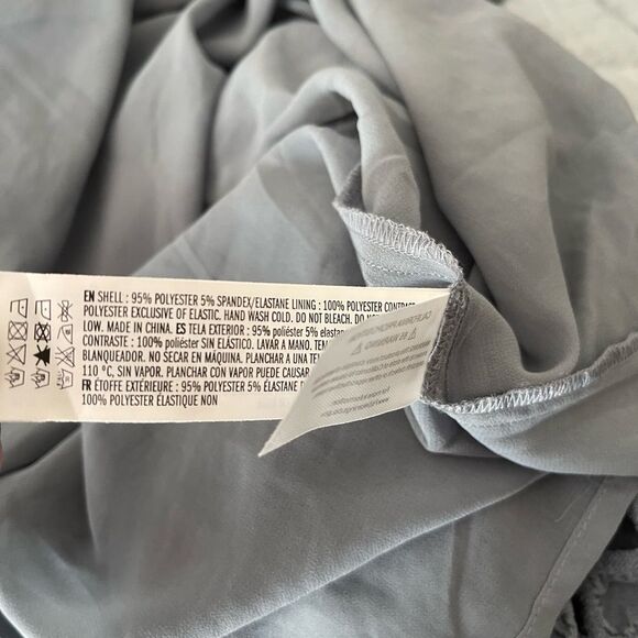 Endless Rose BUBBLE PUFF SLEEVE MAXI DRESS - Picture 12 of 14